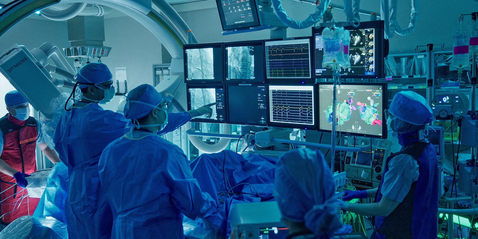 Loyola doctors in surgery