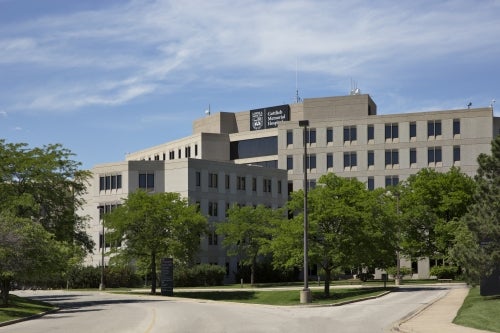 Gottlieb Memorial Hospital building from street view